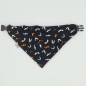 Preview: Halloween Halstuch für den Hund in schwarz mit orange / weißen Fledermäusen